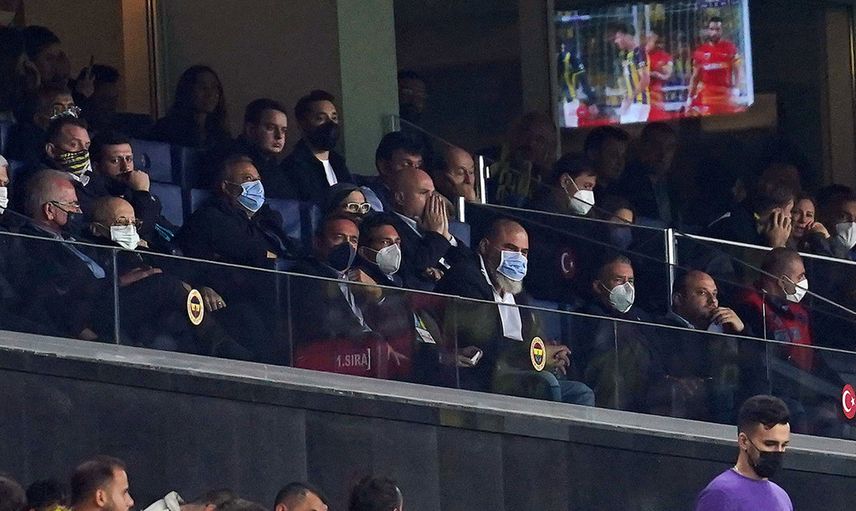 Fenerbahçe Taraftarlarının Başkan Ali Koç'a Verdiği İlginç Tepkiler!