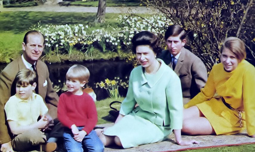 Kraliçe Elizabeth Kimdir?