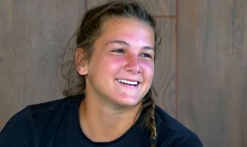 Survivor Nisa yeni aşkıyla sarmaş dolaş! Milyonların önünde neredeyse öpüşen Nisa, Ogeday’ı hüngür hüngür ağlattı