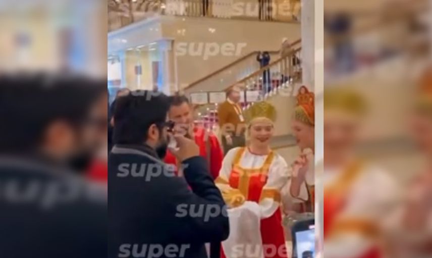 Burak Özçivit Rusya'yı fethetti! Öyle bir karşıladılar ki... Şaşkına döndü!