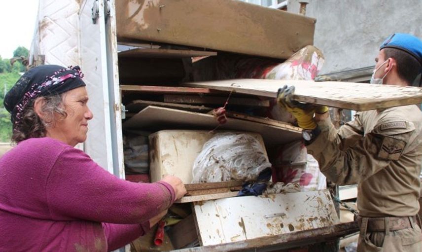 Selin Vurduğu Artvin'de Bilanço Ağır! 39 Yapı Yıkıldı 1459'u Hasarlı