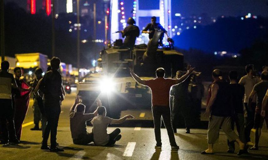 O Gece'yi Asla Unutmayacağız! İşte Dakika Dakika 15 Temmuz Darbe Girişimi