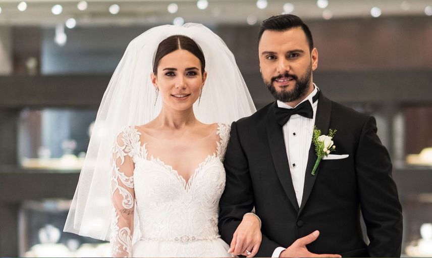 Evliliklerinde kara bulutlar dolaşan Buse Varol ve Alişan çifti, günler sonra el ele kameralara yansıdı