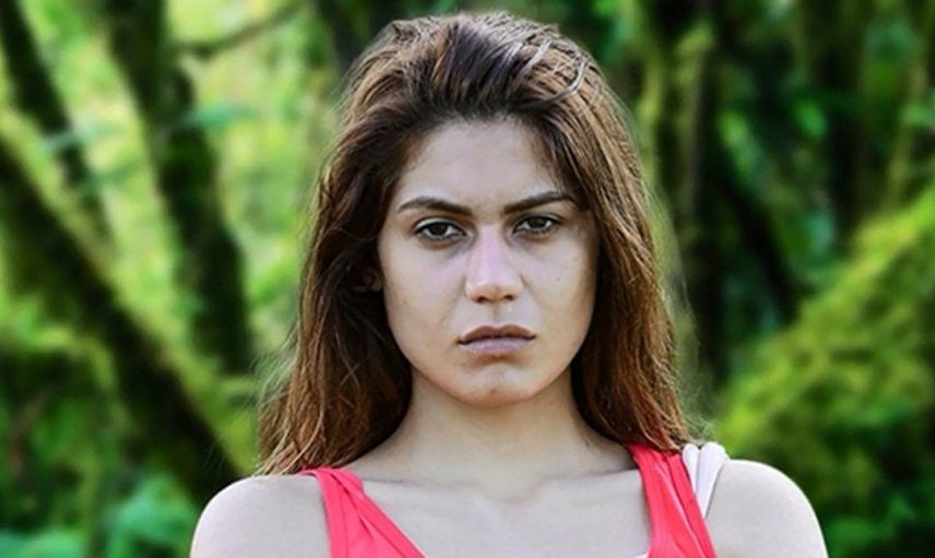 Nihal Candan kimdir? Aslen nereli, kaç yaşında? Nihal Candan’ın çıplak pozu olay yarattı
