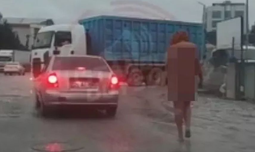 Soyunup sokakta gezdi