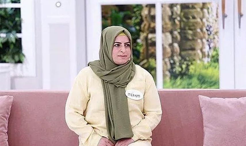 Esra Erol'da beyin yakan aile ilişkisi! Sevgilisi aynı zamanda annesi olan adamın çok eşli ilişkisi mide bulandırdı