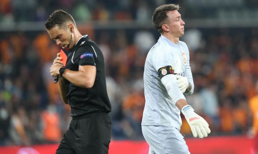 Galatasaray Taraftarlarına Dava Açacak!