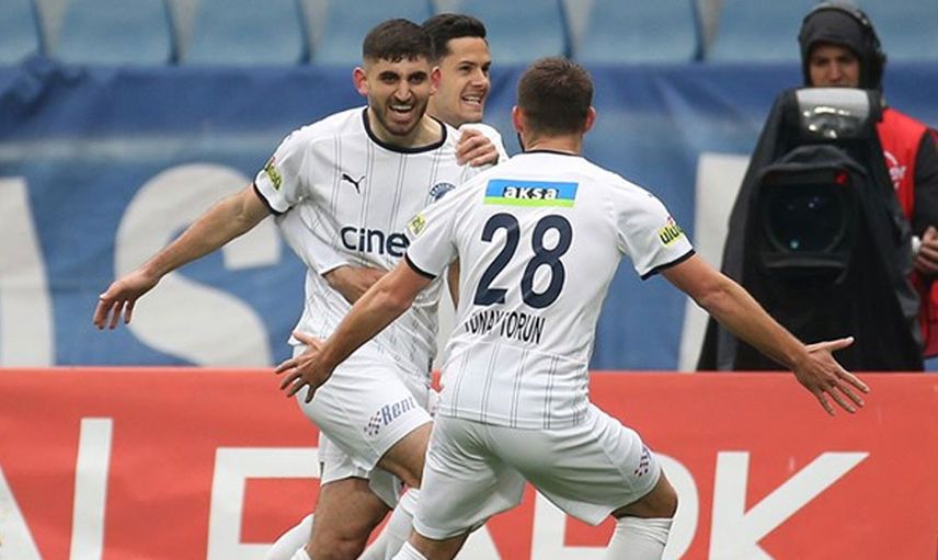 Hangi takımda oynuyor?