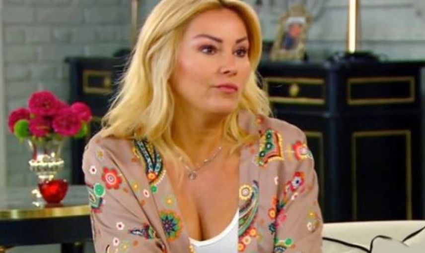 Pınar Altuğ'un Tekne Pozuna Kayınvalidesinden Yorum!
