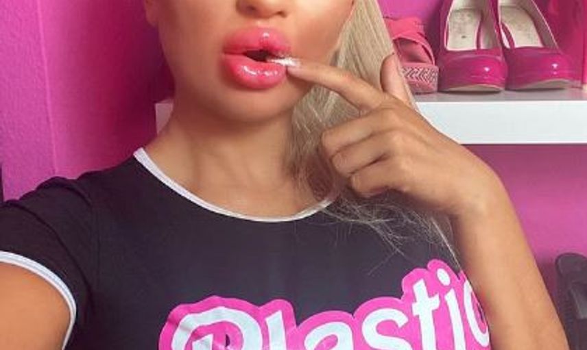 Barbie’ye Benzemek İçin Yaptıklarına İnanamayacaksınız!
