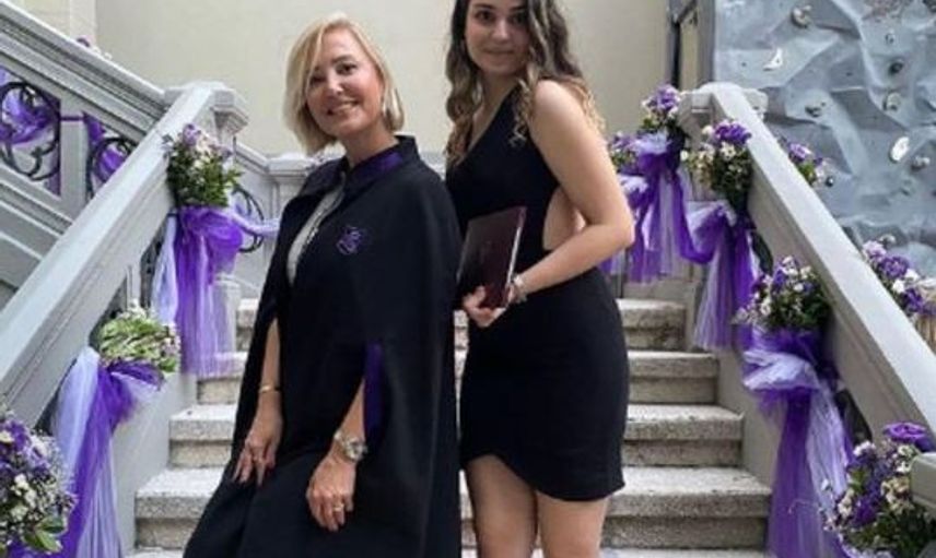 Çocuklarının Mezuniyetiyle Sevinen Ünüler