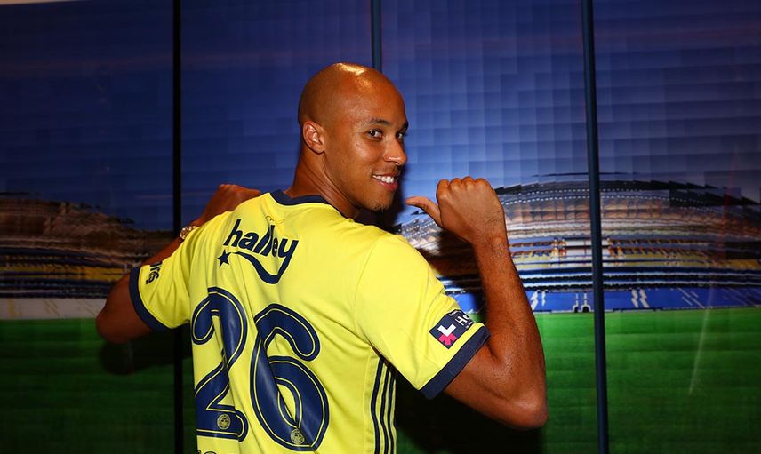 Fenerbahçeli Marcel Tisserand St-Etienne'e Transfer Oluyor!