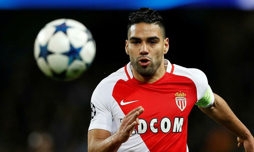 Radamel Falcao’nun Transferinde Eşinden Dikkat Çeken İpucu!