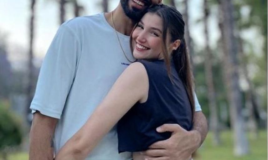 Tatilde Olan İlayda Akdoğan'dan Art Arda Paylaşımlar!