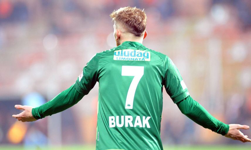 Fenerbahçe Burak Kapacak İle Anlaşma Sağladı!