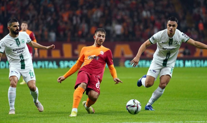 Ahmet Çakar Galatasaraylı Futbolcuları Yerden Yere Vurdu!