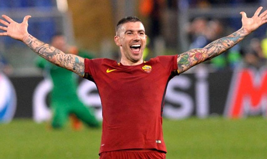 Galatasaray Aleksander Kolarov'un Peşinde!