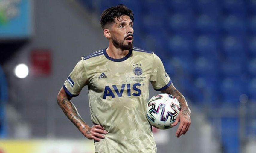 Fenerbahçeli Jose Sosa, Santa Clara'ya Transfer Oluyor!