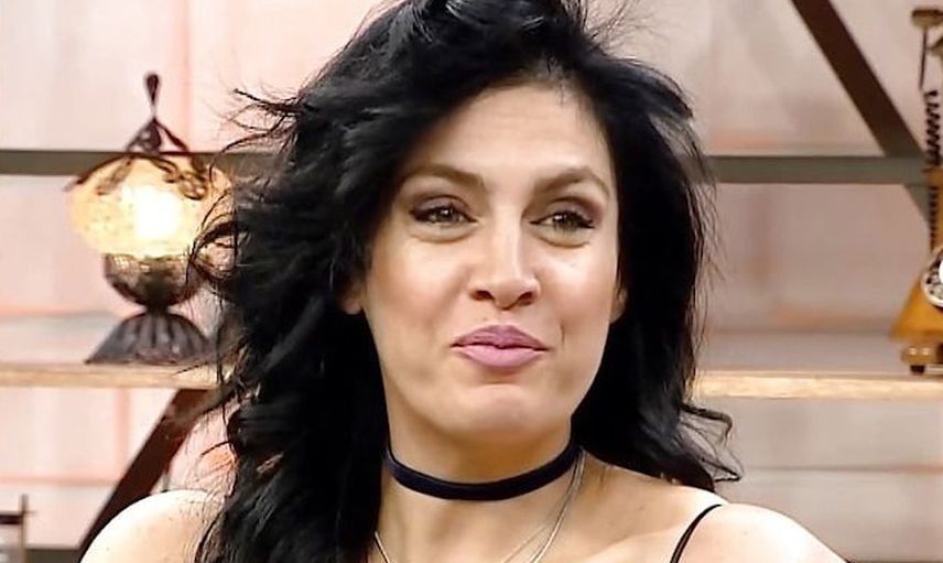 Tuğba Ekinci kimdir?