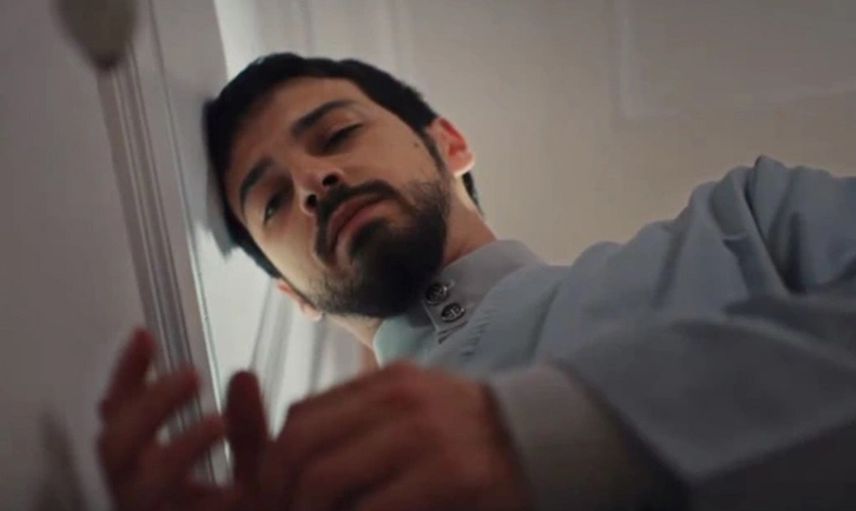 Kızıl Goncalar dizisinde ses getiren sahne! Tarikata polis baskını: ''Türkiye laiktir laik kalacak!''