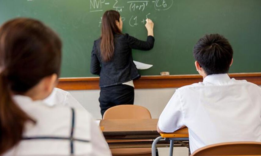 Akıllara durgunluk getiren iddia! Evli öğretmen öğrencisine cinsel ilişki daveti