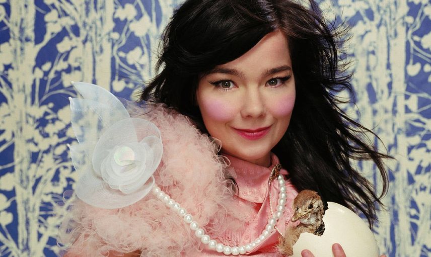 BJÖRK