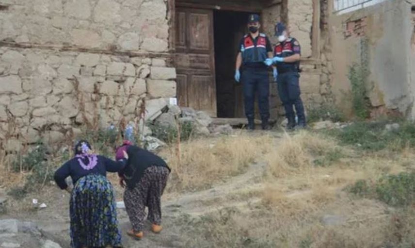 Afyonkarahisar'da Eşini ve Çocuğunu Öldüren Babanın Cenazesi Ailesinden Uzağa Defnedildi!