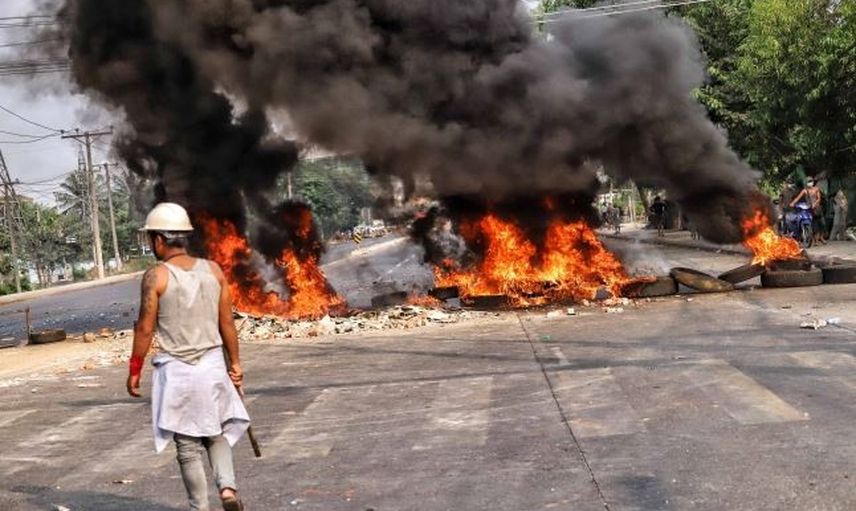Myanmar'daki Protestolarda Onlarca Kişi Hayatını Kaybetti!