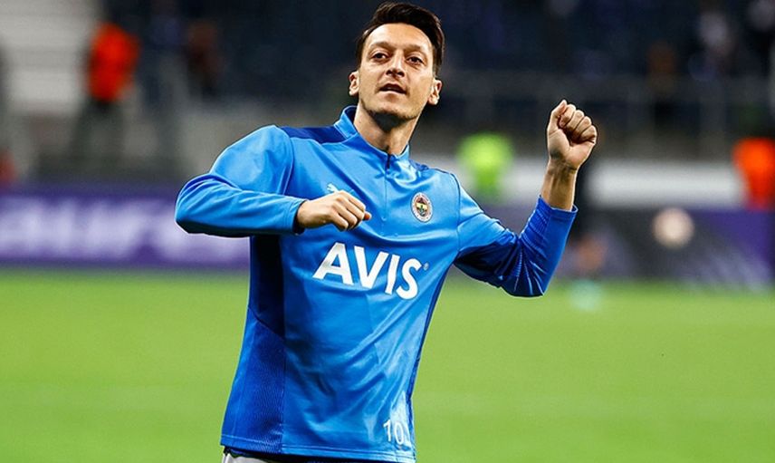 Fenerbahçeli Mesut Özil'i Endonezya'dan Transfer Etmek İstiyorlar!