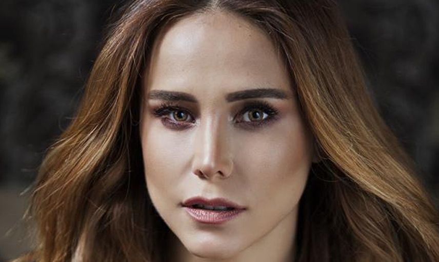 Burçin Terzioğlu’nun Estetiksiz Fotoğrafları Çıktı