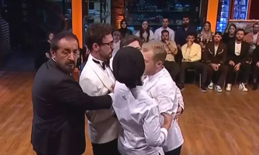 Masterchef finalinde korku dolu anlar: Kazanan isim açıklanırken Tahsin fenalaştı, canlı yayın durdu!