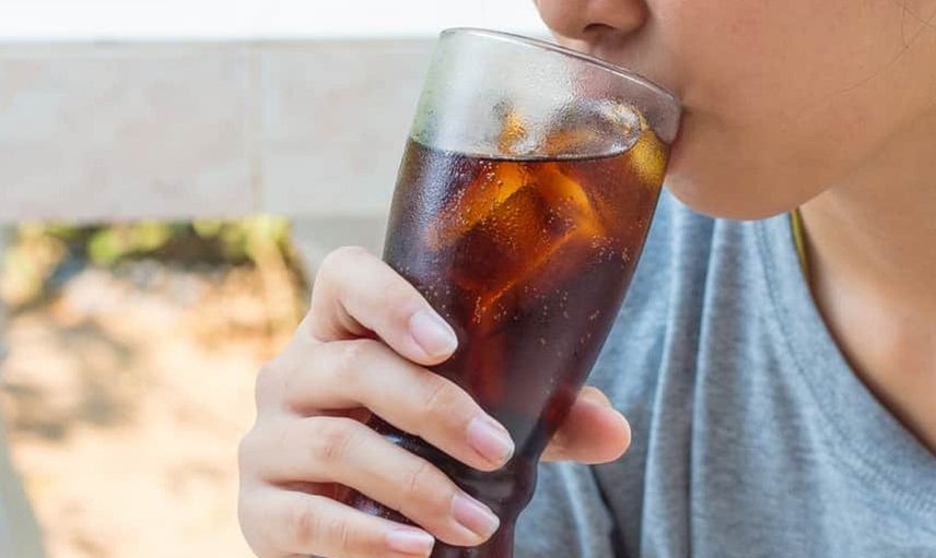 Bir bardak kola içtiğinizde vücudunuzda olanlar