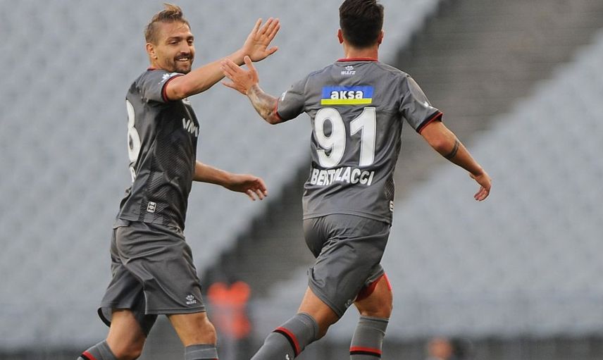Caner Erkin Fatih Karagümrük'te Tarihe Geçti!