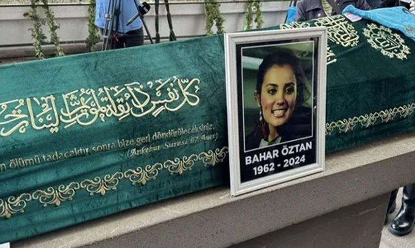 Safiye Soyman'ın cenaze kombini tepki çekti! ''Podyuma mı çıkıyorsun?''