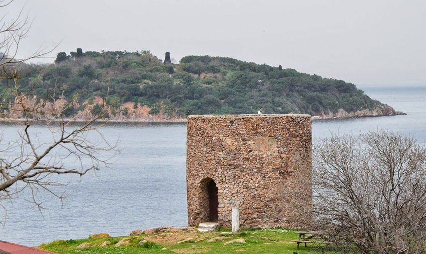 DEĞİRMEN TEPESİ - HEYBELİADA