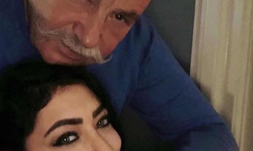 Nuri Alço Eşi Burcu Sezginoğlu ile Çeşme'de Tatilde