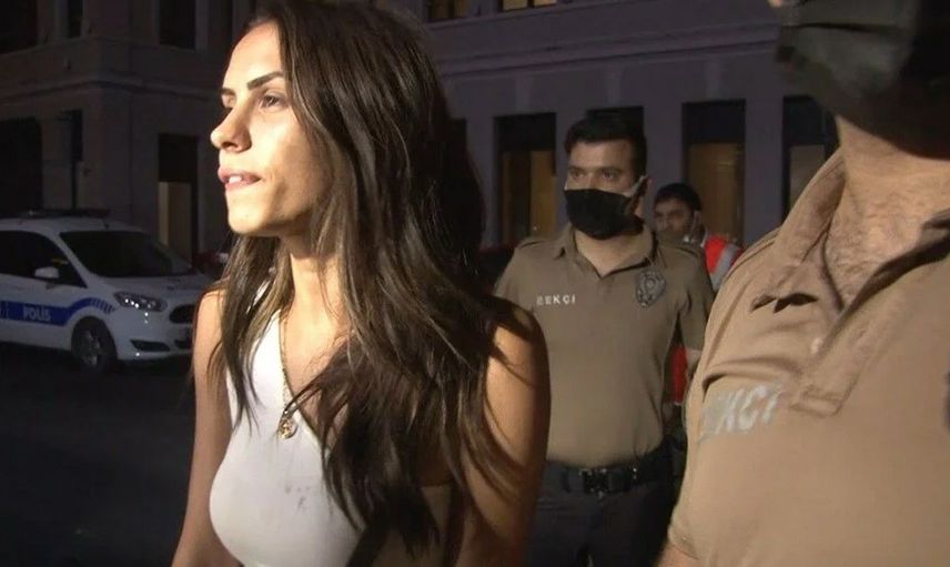 Oyuncu Ayşegül Çınar ve Sevgilisinden Bıçaklı Saldırı: 7'si Polis 12 Kişi Yaralandı