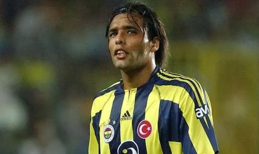 PİERRE VAN HOOİJDONK