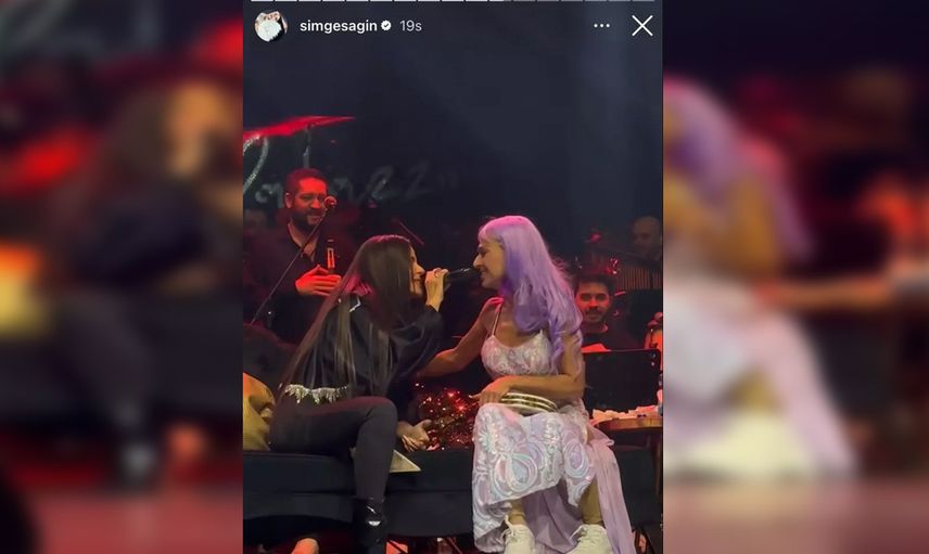 Yıldız Tilbe ve Simge'nin düeti sosyal medyayı yıktı! Sahne tarzı olay oldu