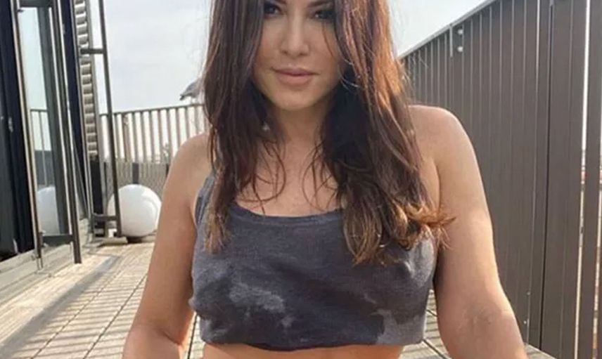 Ünlü Model 200 Deve  Hediye İle Evlenme Teklifi Aldı