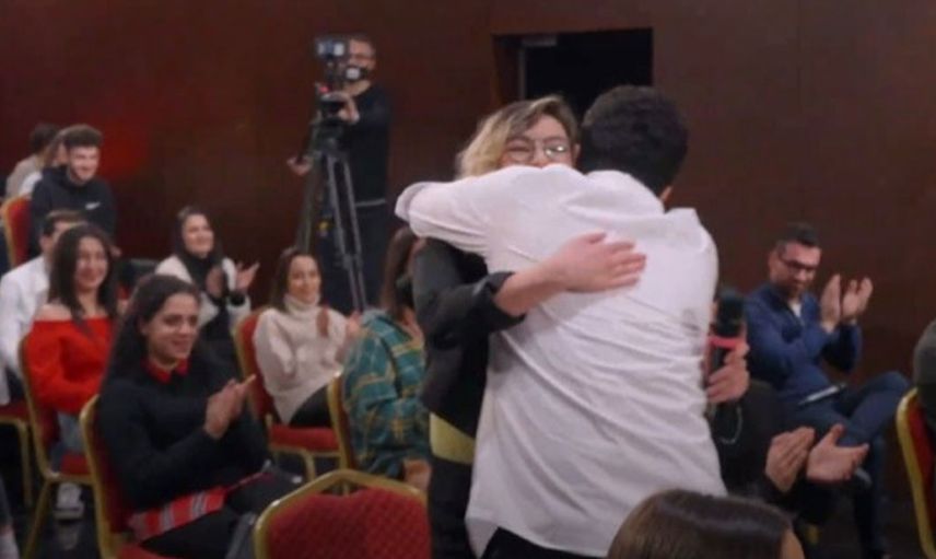 Hasan Can Kaya ne yapacağını bilemedi, stüdyo buz kesti: Genç kız kalp krizi geçirdi