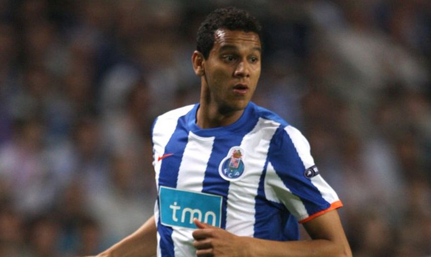 Beşiktaşlı Josef de Souza İçin Ülkesinde Transfer Rekabeti Başladı!