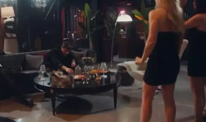 Taş Kağıt Makas dizisindeki o rezalet RTÜK'ü harekete geçirdi! 4 kadını yan yana dizip ''Köpek gibi havla'' dedi!