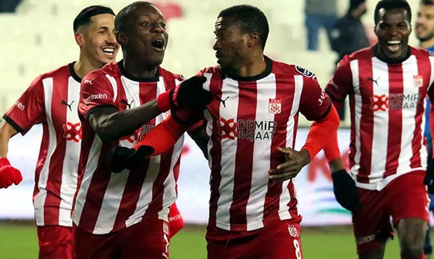 DG Sivasspor Teknik Direktörü Rıza Çalımbay'ın Transfer Açıklamaları Dikkat Çekti!
