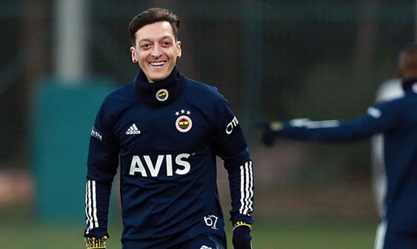 Fenerbahçe'ye Nazım ve Mesut'tan İyi Haber