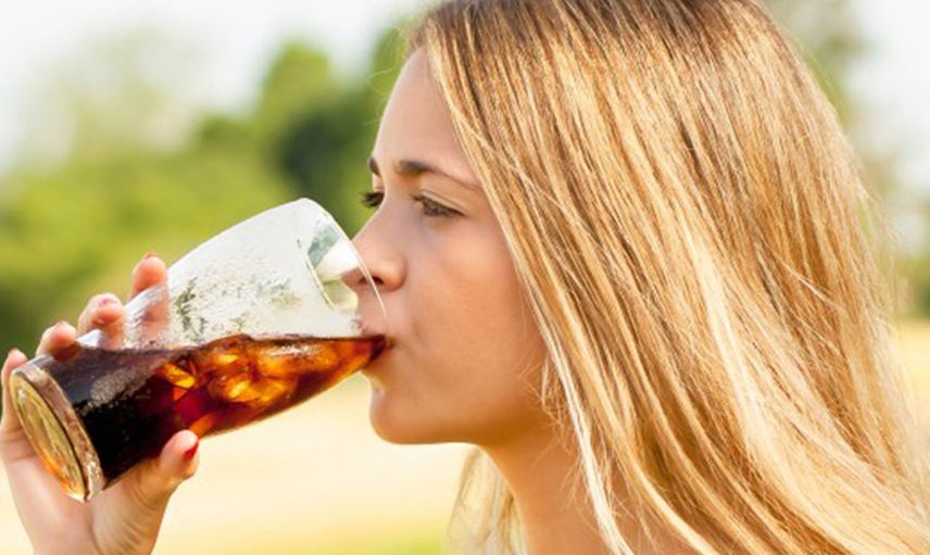 Bir bardak kola içtiğinizde vücudunuzda olanlar