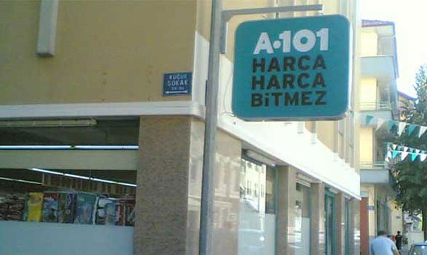 A101'de yaşanan iğrenç olay sosyal medyada büyük ses getirdi