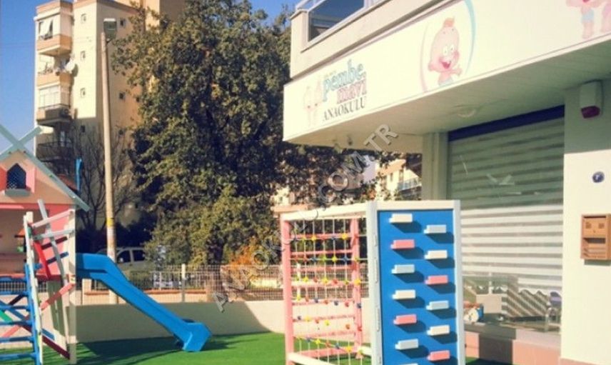 Okul müdür yardımcısı ve öğretmenden şikayetçi oldu