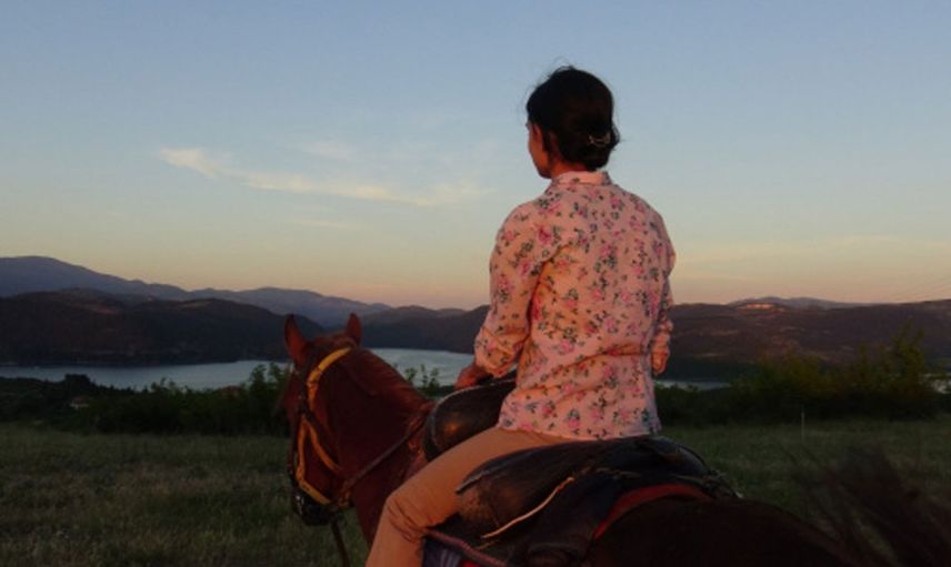 At Severler Kendini Balıkesir'in Doğasına Attı