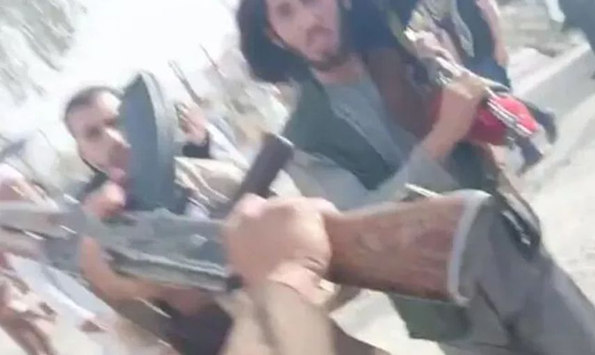 Canlı Yayında CNN International Ekibi Taliban'ın Saldırısına Uğradı
